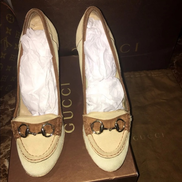 Authentic Suede Gucci Shoes - Picture 2 of 13